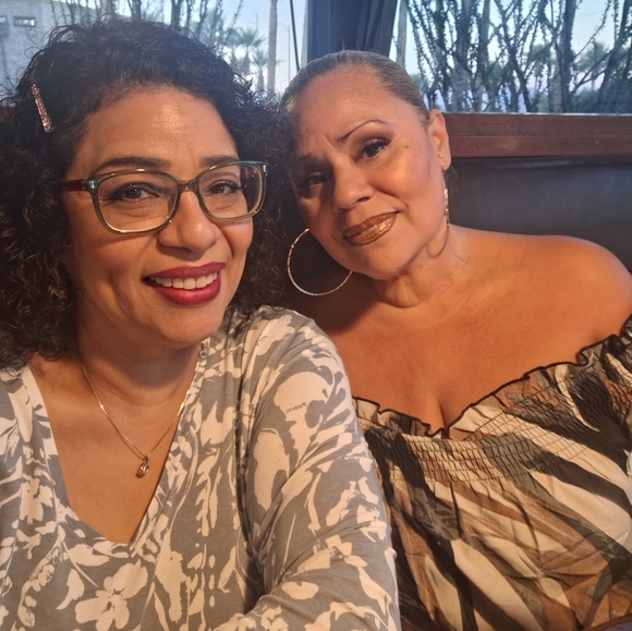 🎶💃🏽THE SISTERS -  SHARING YOURS & MINE PLEASE READ SHOW GUIDELINES 🎶💃 - Picture 6 of 8